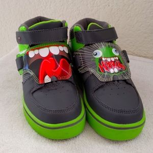 Heelys X2 boys size 1 skate shoes